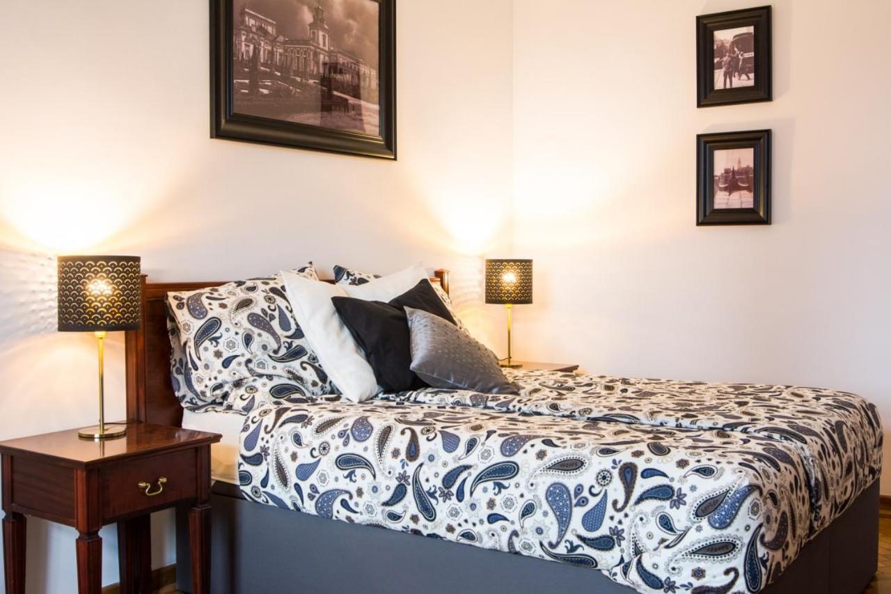 Halby Luxury Rooms Chmielna 73B Warsaw Exterior photo